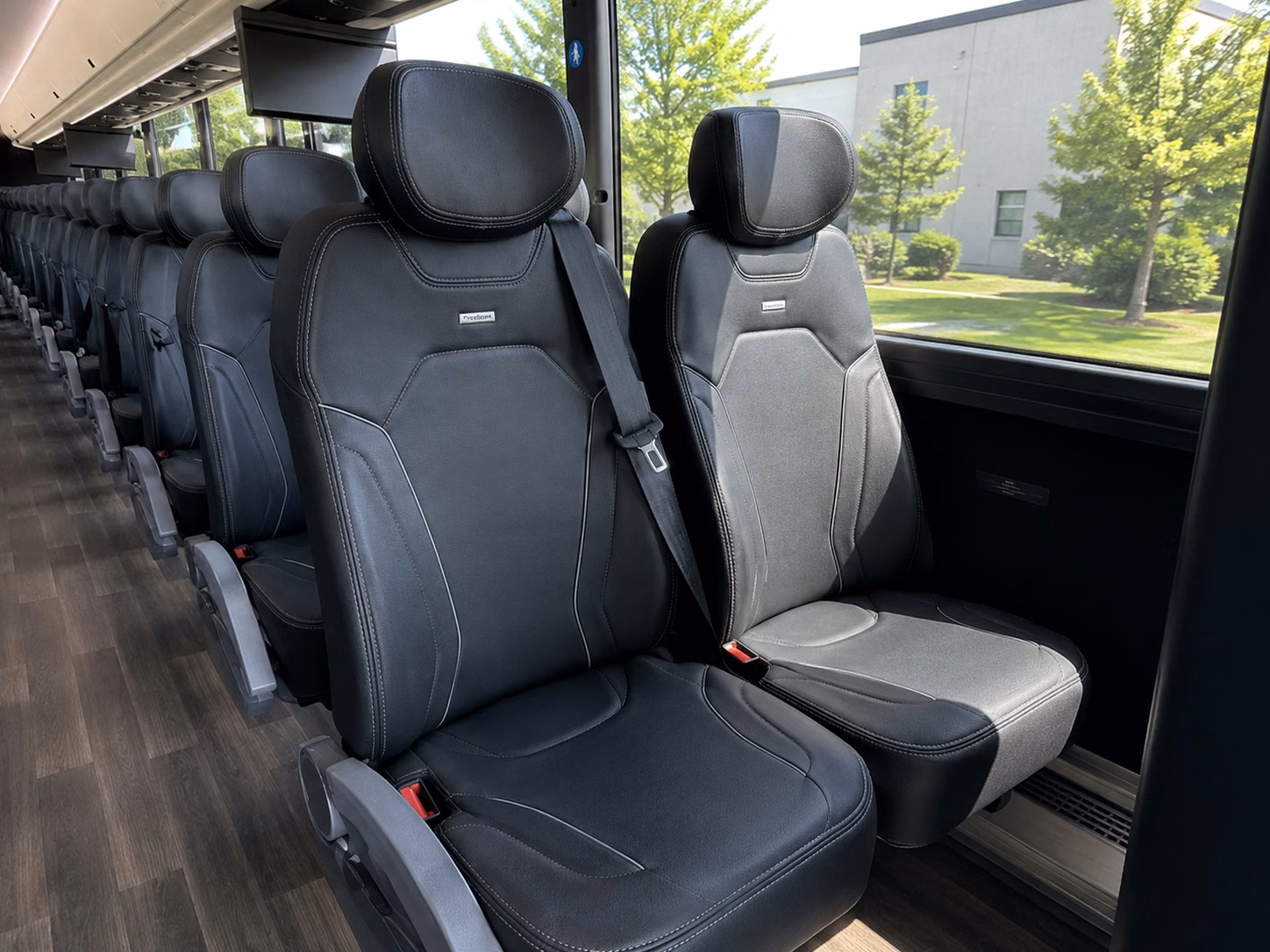 bus type has the biggest effect on charter bus prices in hollywood florida