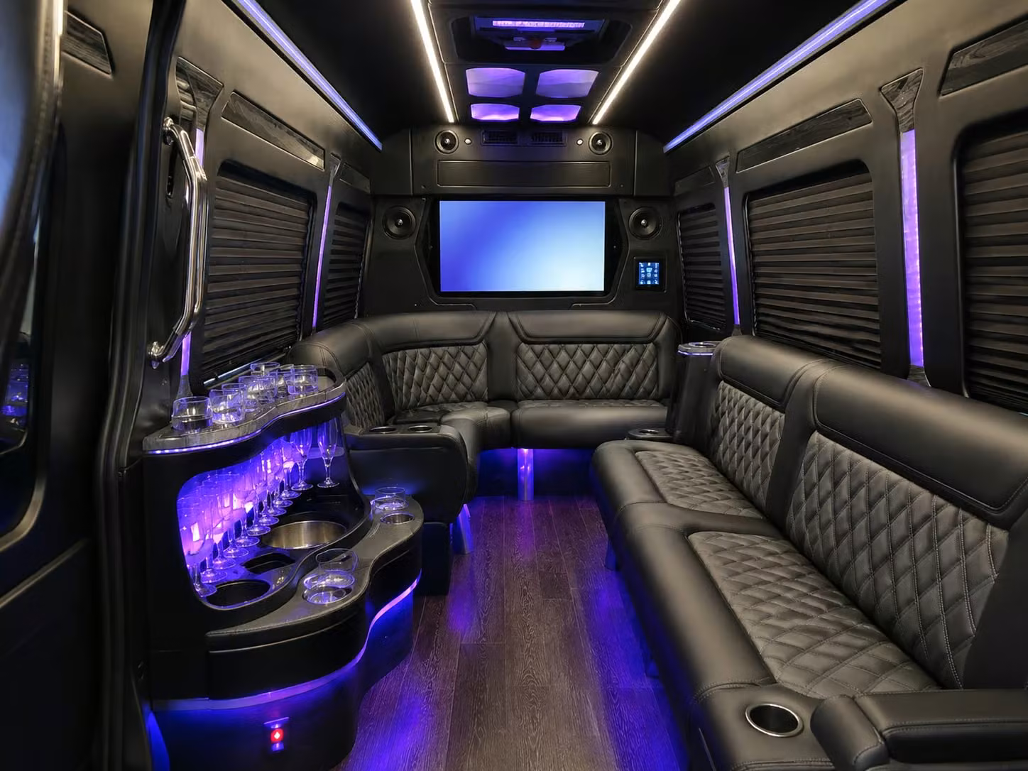 charterbushollywood com makes it easy to book buses to everglades holiday park