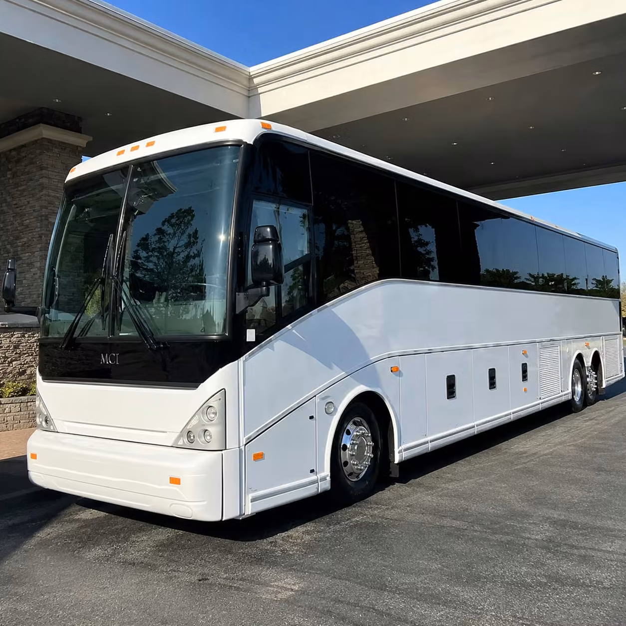 compare airport transportation options in hollywood and beyond